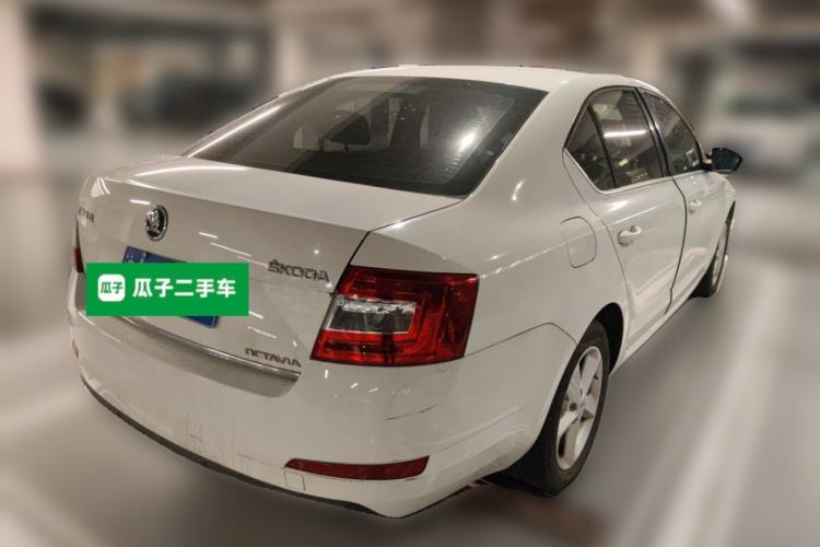 Used Skoda Octavia 2015 1.6L Automatic Yijun Edition
