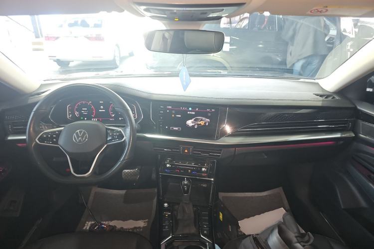 Used Volkswagen Passat 2023 330TSI Starry Luxury Edition
