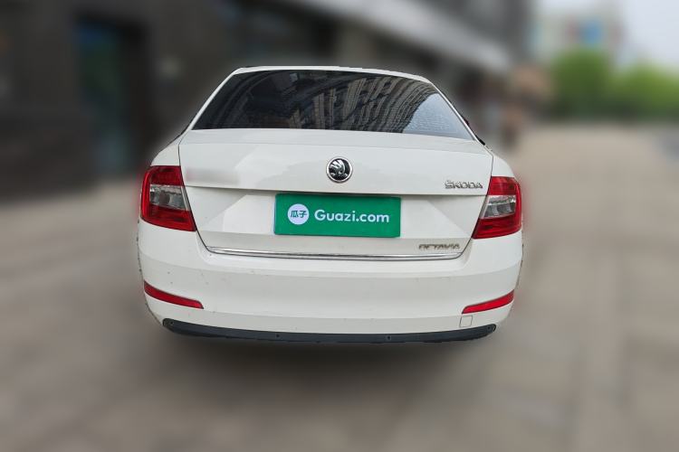 Used Skoda Octavia 2015 1.6L Manual Yijun Edition Rear