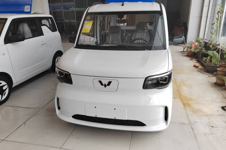 Used Wuling Zhiguang New Energy 2025 Model 305km Ambitious Edition