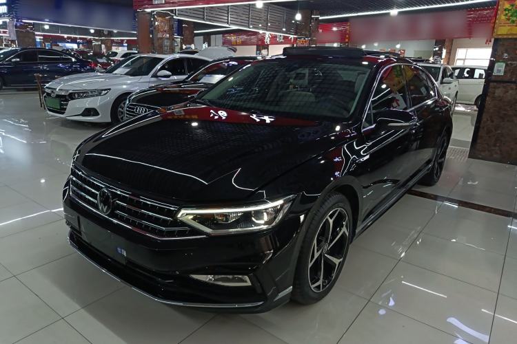 Used Volkswagen Magotan 2023 2 Million Units Limited Edition 330TSI DSG Leading Version