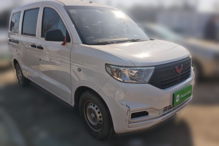 Used Wuling Hongguang V 2019 1.5L Jingqu Version China VI LAR
