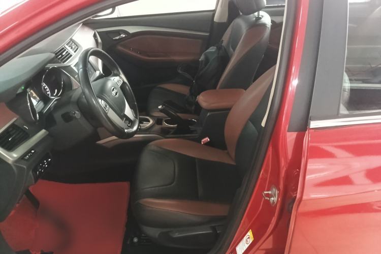 Used BYD G5 2014 1.5TID Automatic Prestige Model
