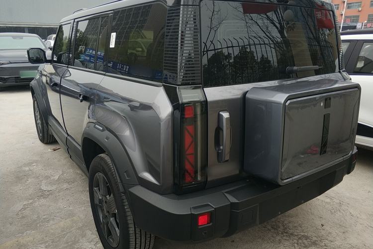 Used iCAR 03 2024 401km Two-Wheel Drive Standard Advanced Version Exterior 2