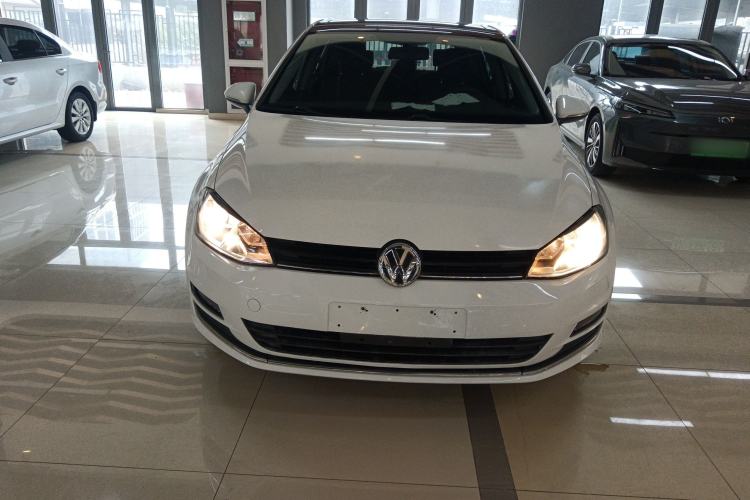 Used Volkswagen Golf 2015 1.6L Automatic Comfort Model Front