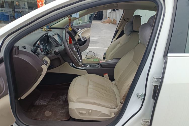 Used Buick Regal 2015 2.0L Elite Fashion Edition Left Front Seat