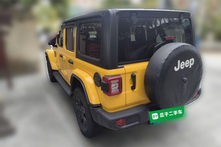 Used Jeep Wrangler 2019 2.0T Sahara Four-Door Version China VI Emission Standard
