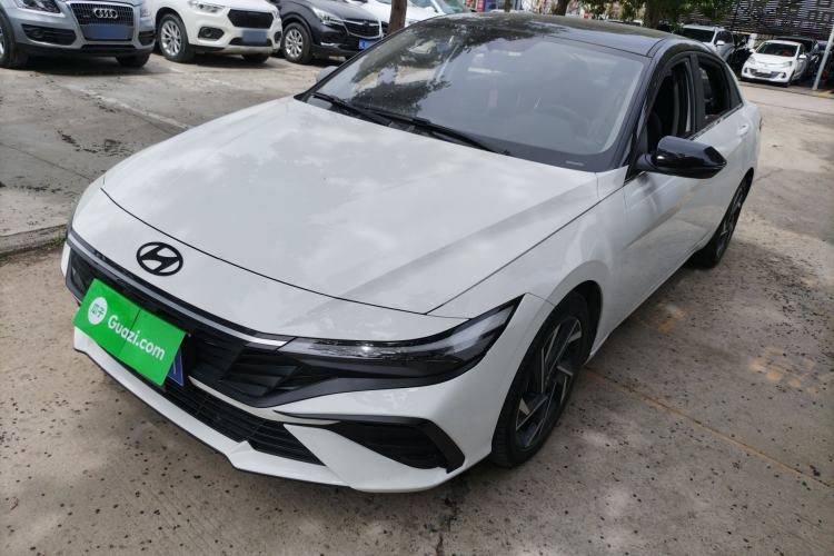 Used Hyundai Elantra 2023 1.5L CVT LUX Prestige Edition