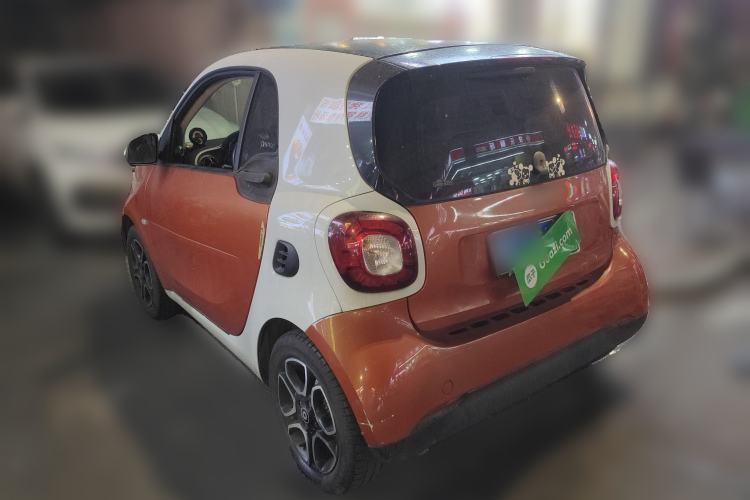 Used smart fortwo 2017 1.0L 52kW New Sound Special Edition China V Emission Standard