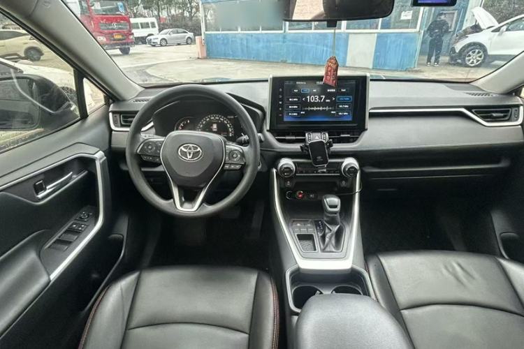 Used Toyota RAV4 2020 2.0L CVT Two-Wheel Drive Fashion Edition
