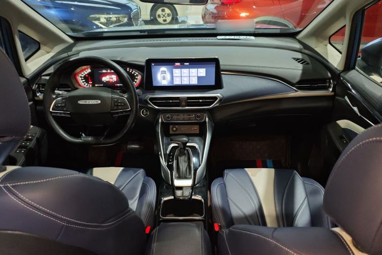 Used SAIC MAXUS G50 2019 1.5T Automatic Luxury Edition China VI Standard Center Console