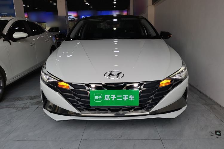 Used Hyundai Elantra 2022 1.5L CVT LUX Prestige Edition
