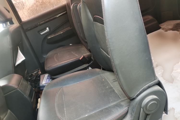 Used Dongfeng Fengon 360 2015 1.5L Manual Comfort 7-Seater China IV Standard
