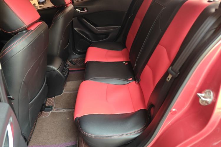 Used Mazda 3 Axela 2017 Sedan 1.5L Automatic Luxury Model Emission Standard China V
