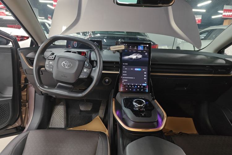 Used Toyota bZ3 2023 616 km Long-Range Premium
