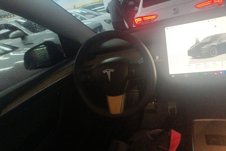 Used Tesla Model Y 2022 Revised Version Long-Range All-Wheel Drive Steering Wheel