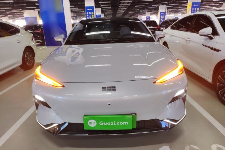 Used Geely Galaxy E8 2024 550 km Range Rear-Drive MAX