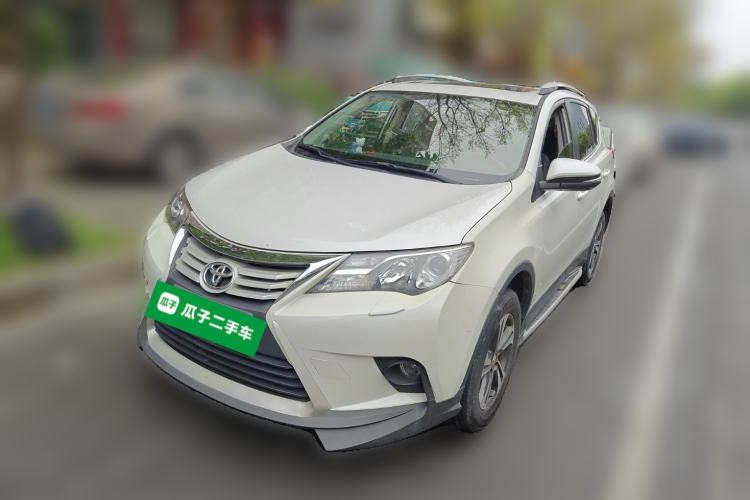 Used Toyota RAV4 2015 2.0L CVT Two-Wheel Drive Fashion Edition