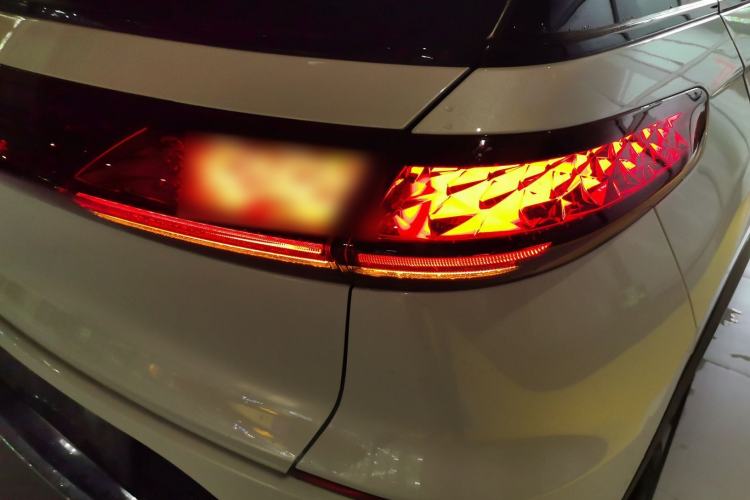 Used XPeng G3 2022 G3i 460N+ Right Rear Taillight