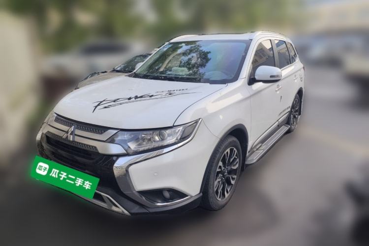 Used Mitsubishi Outlander 2019 2.0L Two-Wheel Drive Comfort Edition 5 Seats China V Standard