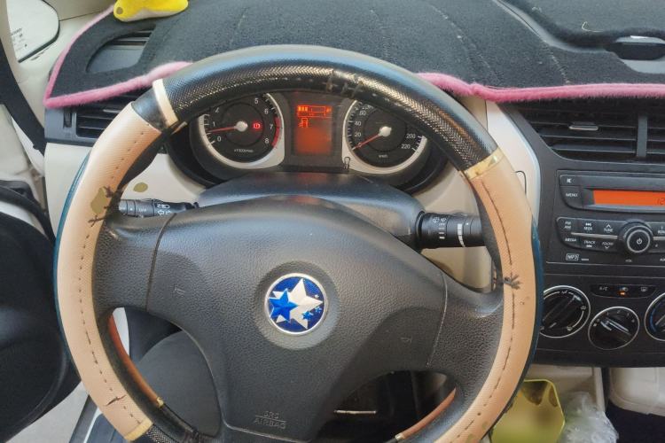 Used Venucia R50 2012 1.6L Manual Comfort Edition