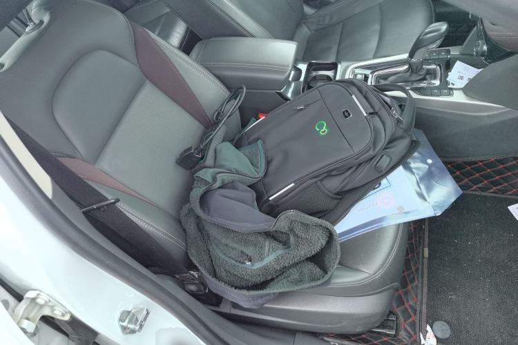 Used Chevrolet Malibu 2018 530T Automatic Luxury Edition Right Front Seat