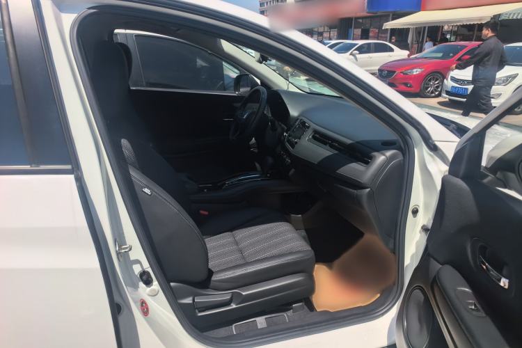 Used Honda Vezel 2016 1.8L CVT Front-Wheel Drive Pioneer Edition
