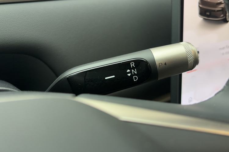 Used ONVO Luxeed L90 2025 Model—Ultra Six-Seater Version
