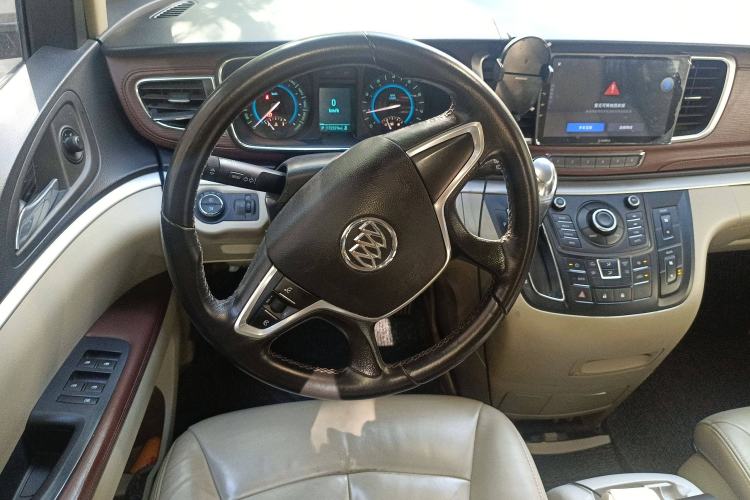 Used Buick GL8 2015 2.4L Luxury Business Premium Edition
