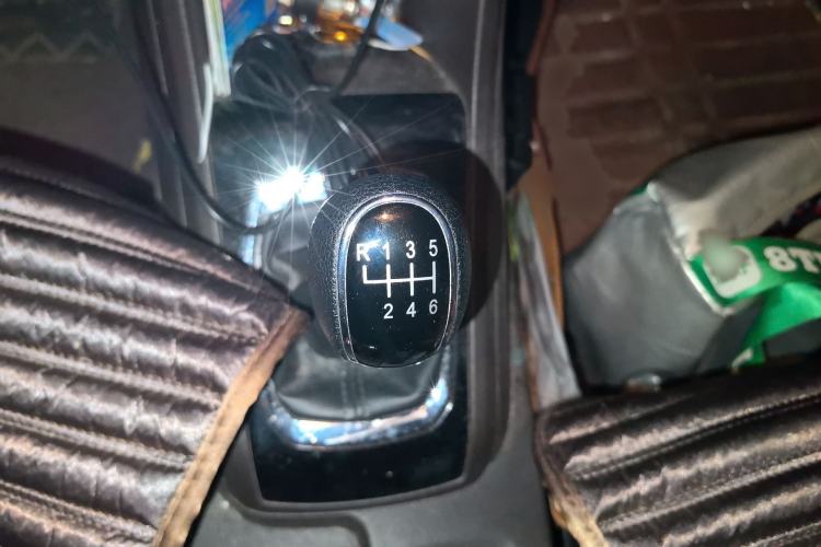 Used Baojun 310W 2017 1.5L Manual Fashion Model China V