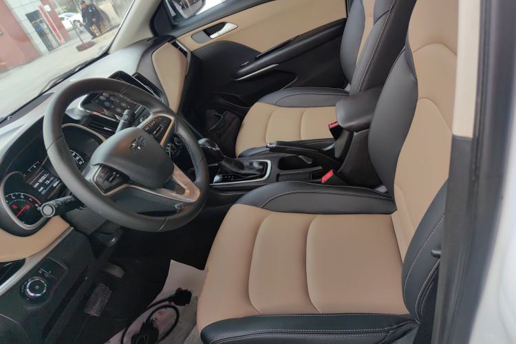 Used Chevrolet Monza 2020 320 Automatic Enjoyment Edition Left Front Seat