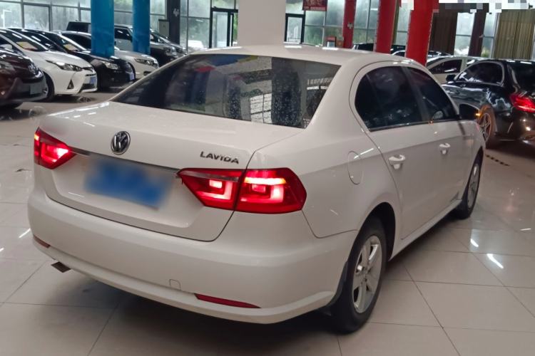 Used Volkswagen Lavida 2013 Revised Classic 1.6L Manual Fashion Edition Rear Right 45 Deg