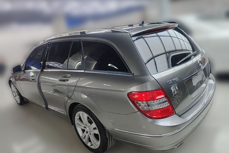 Used Mercedes-Benz C-Class 2010 C 300 Estate Rear Left 45 Deg