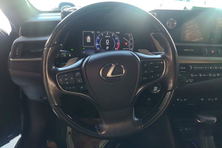 Used Lexus ES 2020 200 Luxury Edition
