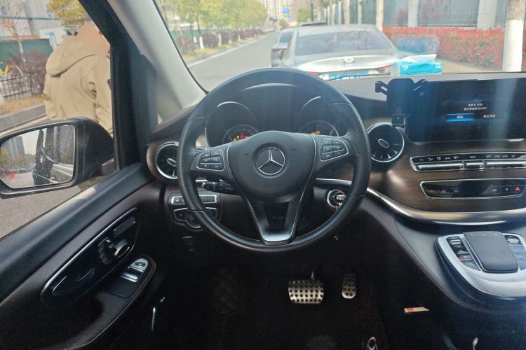 Used Mercedes-Benz V-Class 2021 V 260 L Long-wheelbase Luxury Edition