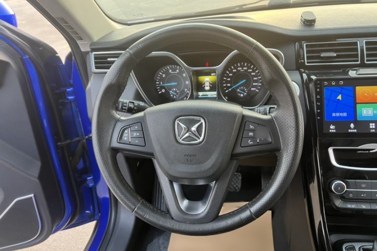 Used JMC Yusheng S330 2016 1.5L GTDi Automatic Two-Wheel Drive Prestige Edition
