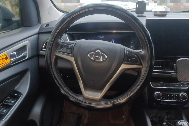 Used CHANGAN KAICHENG Oushang A600 2016 1.5L Manual Luxury 6-Seater
