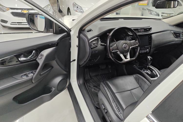 Used Nissan X-Trail 2019 2.0L CVT Smart Connect Comfort Edition 2WD
