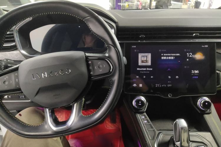 Used Lynk & Co 05 2020 2.0TD Two-Wheel Drive Shine Halo