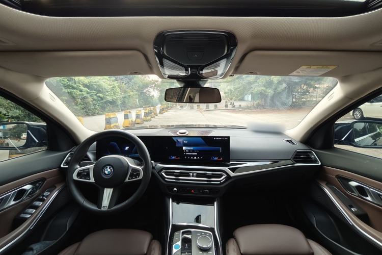 Used BMW i3 2024 eDrive 35 L
