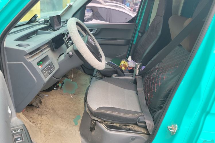 Used Farizon Xingxiang V 2023 V6E Guoxuan Hi-Tech 38.7 kWh Value Edition Left Rear Seat