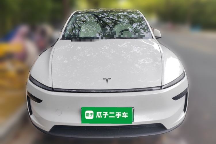 Used Tesla Model Y 2025 Rear-Wheel Drive First Edition Front