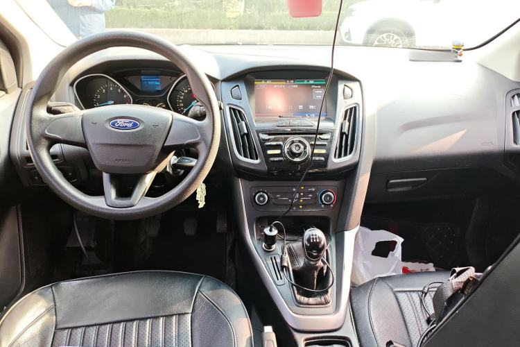 Used Ford Focus 2015 Hatchback 1.6L Manual Comfort Edition