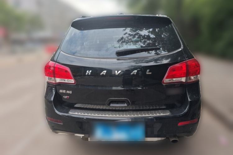 Used Haval H6 2015 Upgraded Model 1.5T Manual Two-Wheel Drive Elite Version
