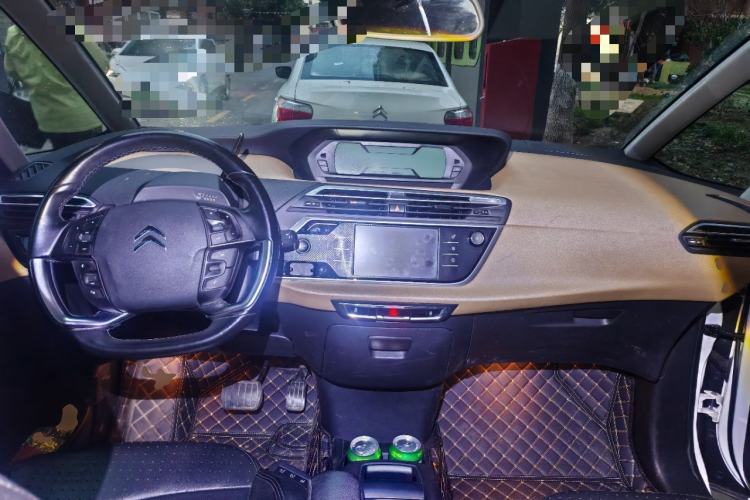 Used Citroen C4 Picasso 2015 Grand 1.6T Luxury 7-Seater
