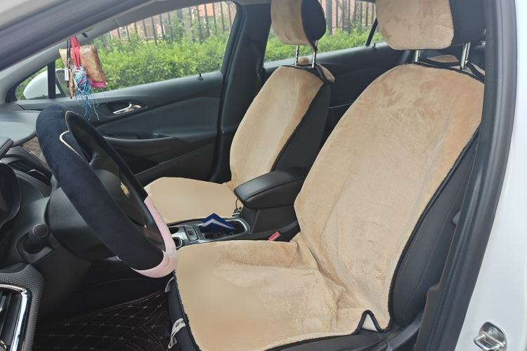 Used Chevrolet Cruze 2017 1.5L Automatic Pioneer Sunroof Edition Left Front Seat