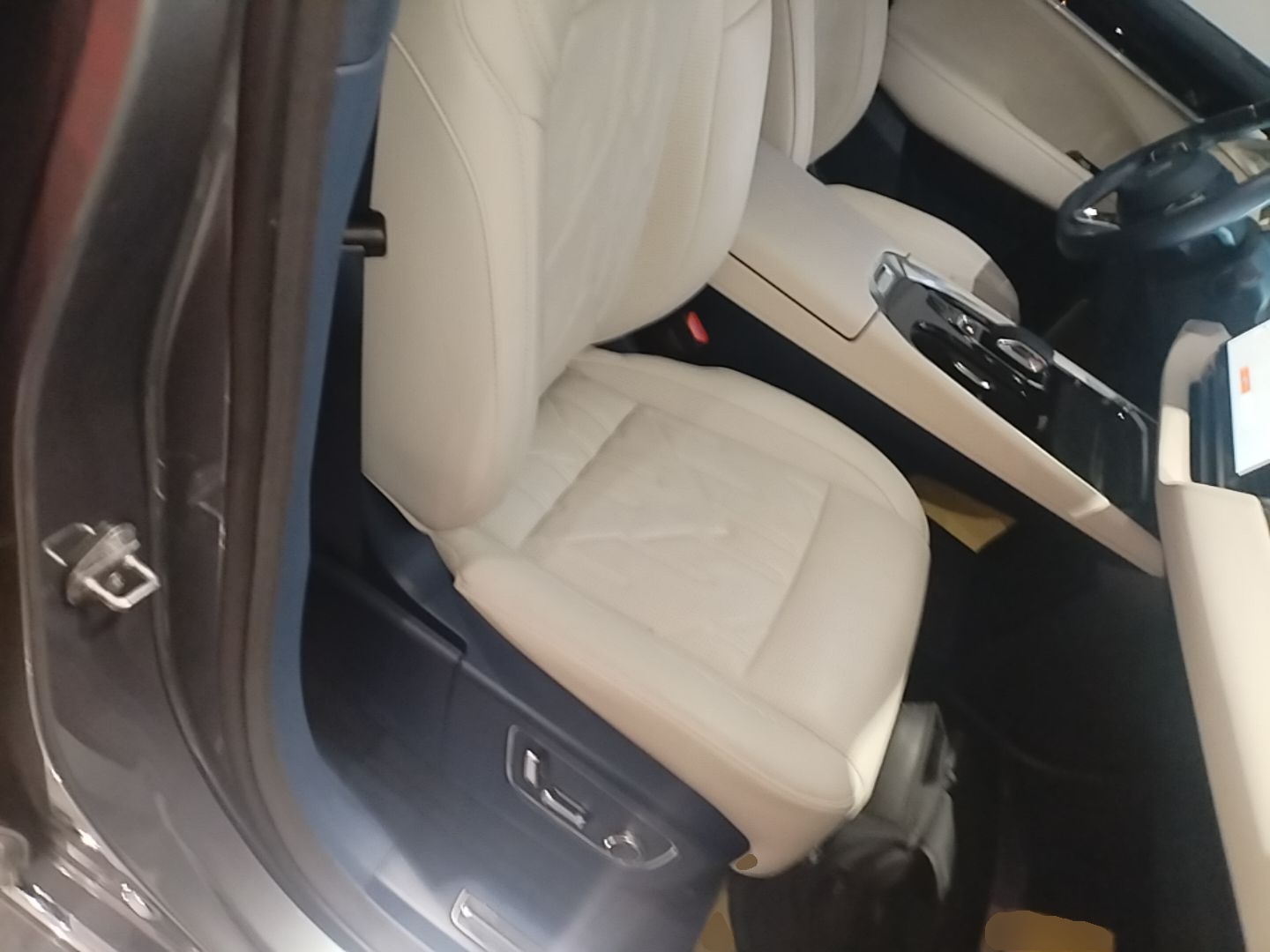 Zeekr 009 2024 7-Seater Aisle Version 108 kWh — снимка 19