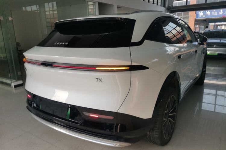 Used Zeekr 7X 2025 100kWh Long-Range All-Wheel Drive Intelligent Driving Version