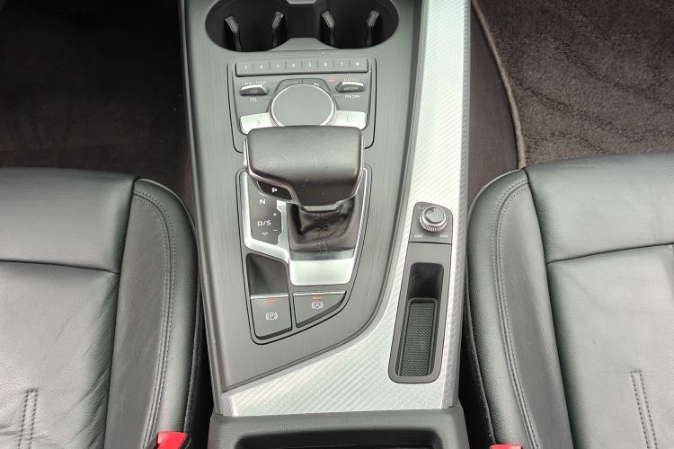 Used Audi A4L 2017 Plus 40 TFSI Fashion Model Gear Lever