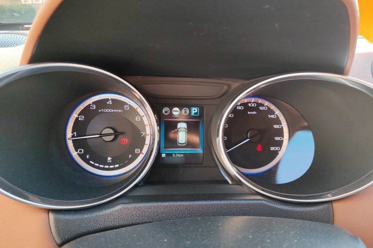 Used Dongfeng Aeolus AX4 2017 1.6L DCT Trendy Style